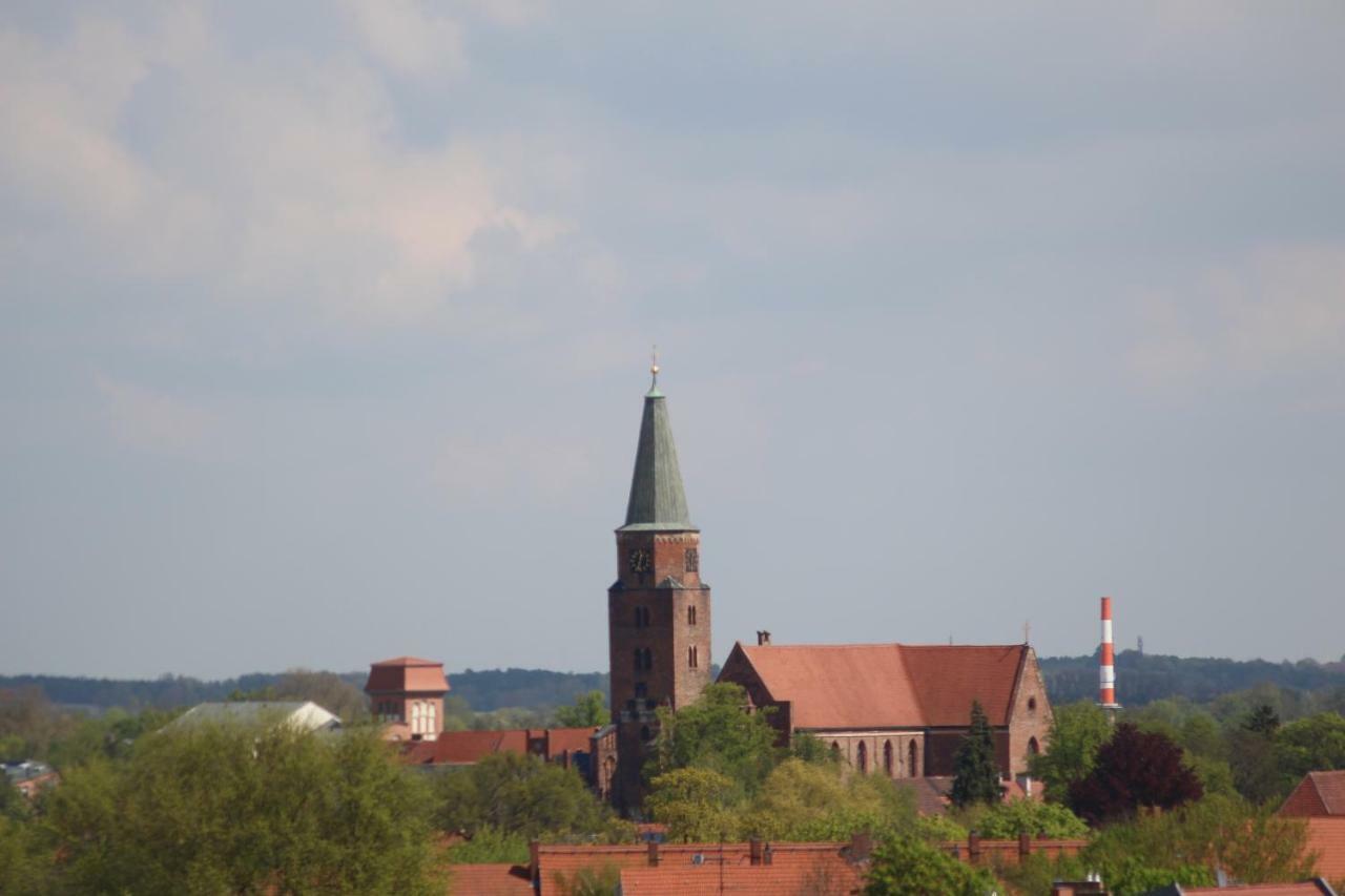 Altstadt Ferienwohnung Brandenburg  Eksteriør bilde